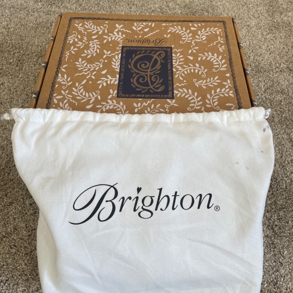Brighton Beckman pretty tough Georgina organizer crossbody Buff color H4348B - Picture 6 of 16